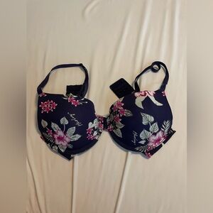 2 CUTE BRAS